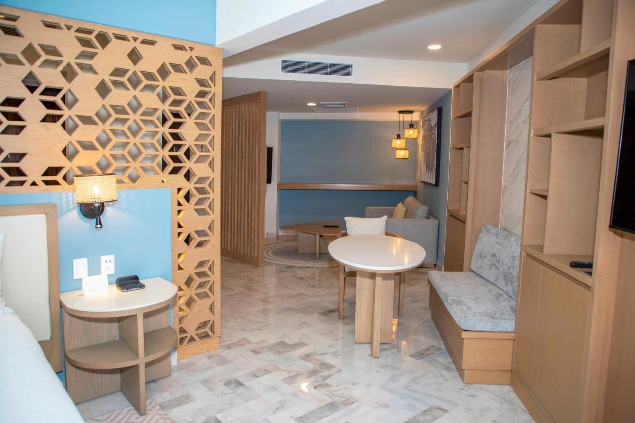 Executive King Suite Ocean View Non-Smoking