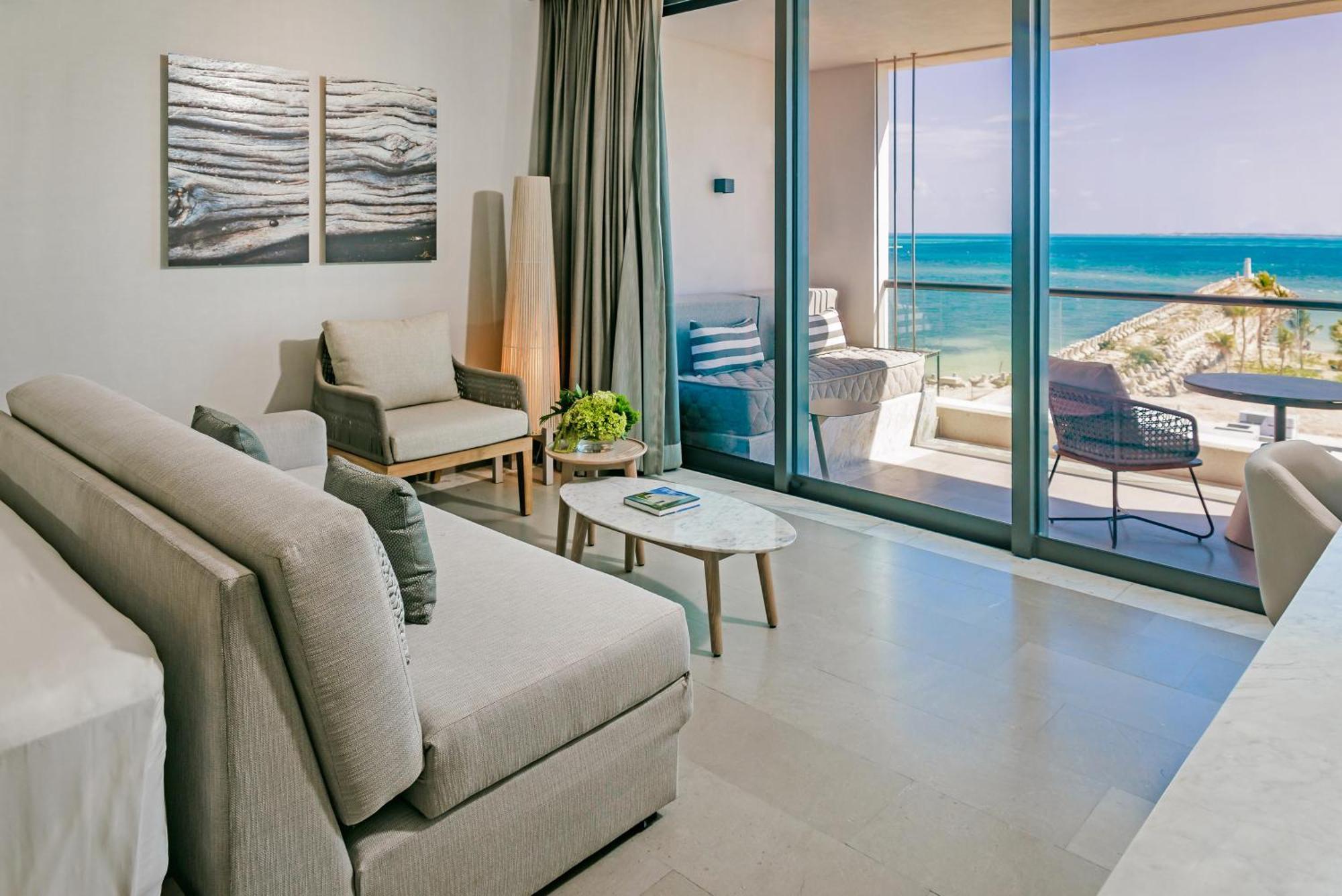 Deluxe King Room Ocean View