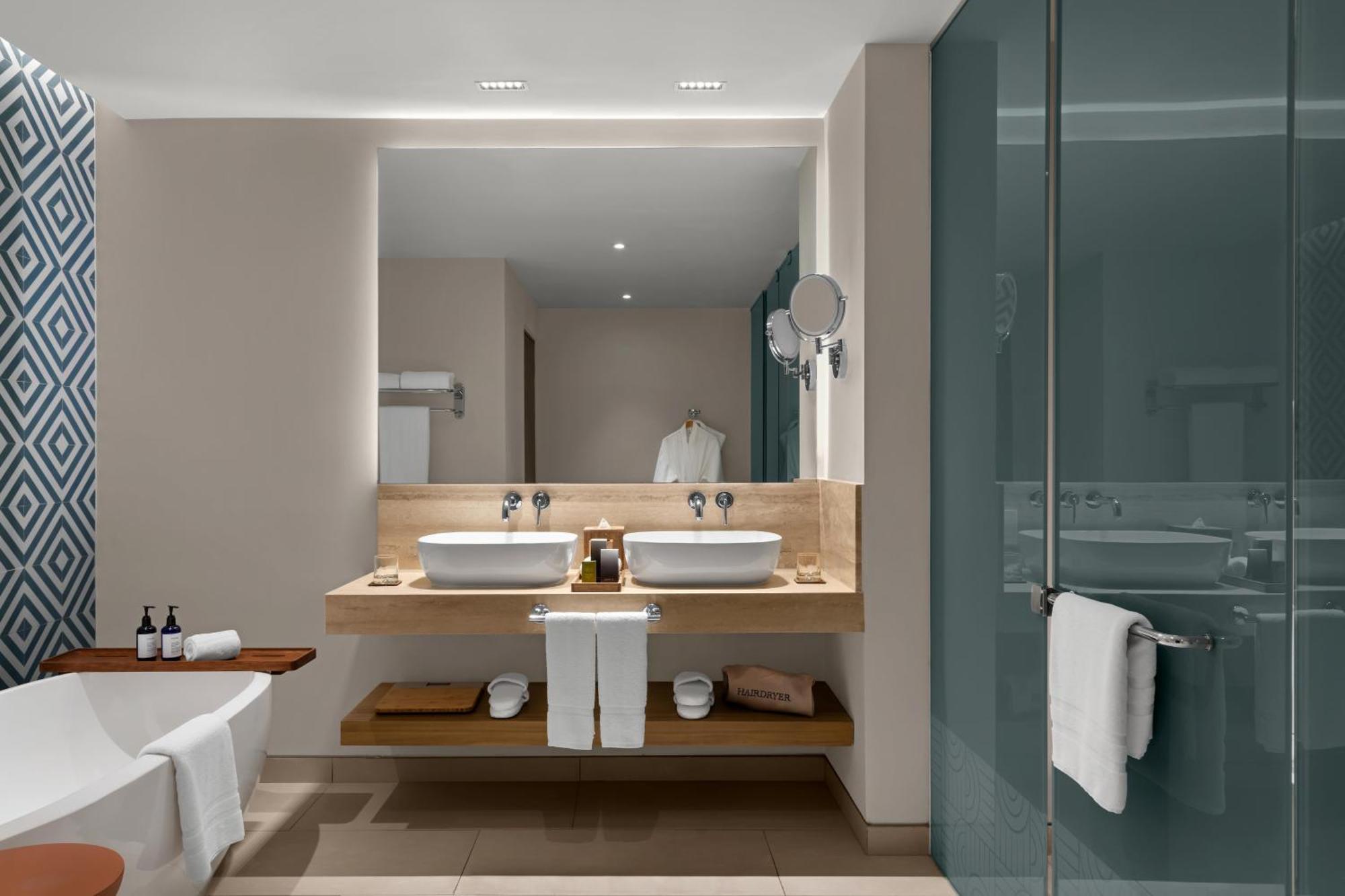 Premium King Room Ocean View