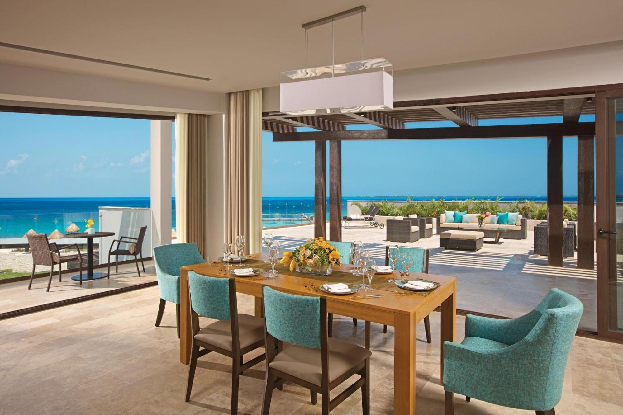 Preferred Club Paramount Suite Ocean View King Bed
